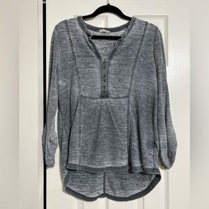 Heather grey “t shirt”